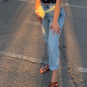 brandy melville mom jeans!